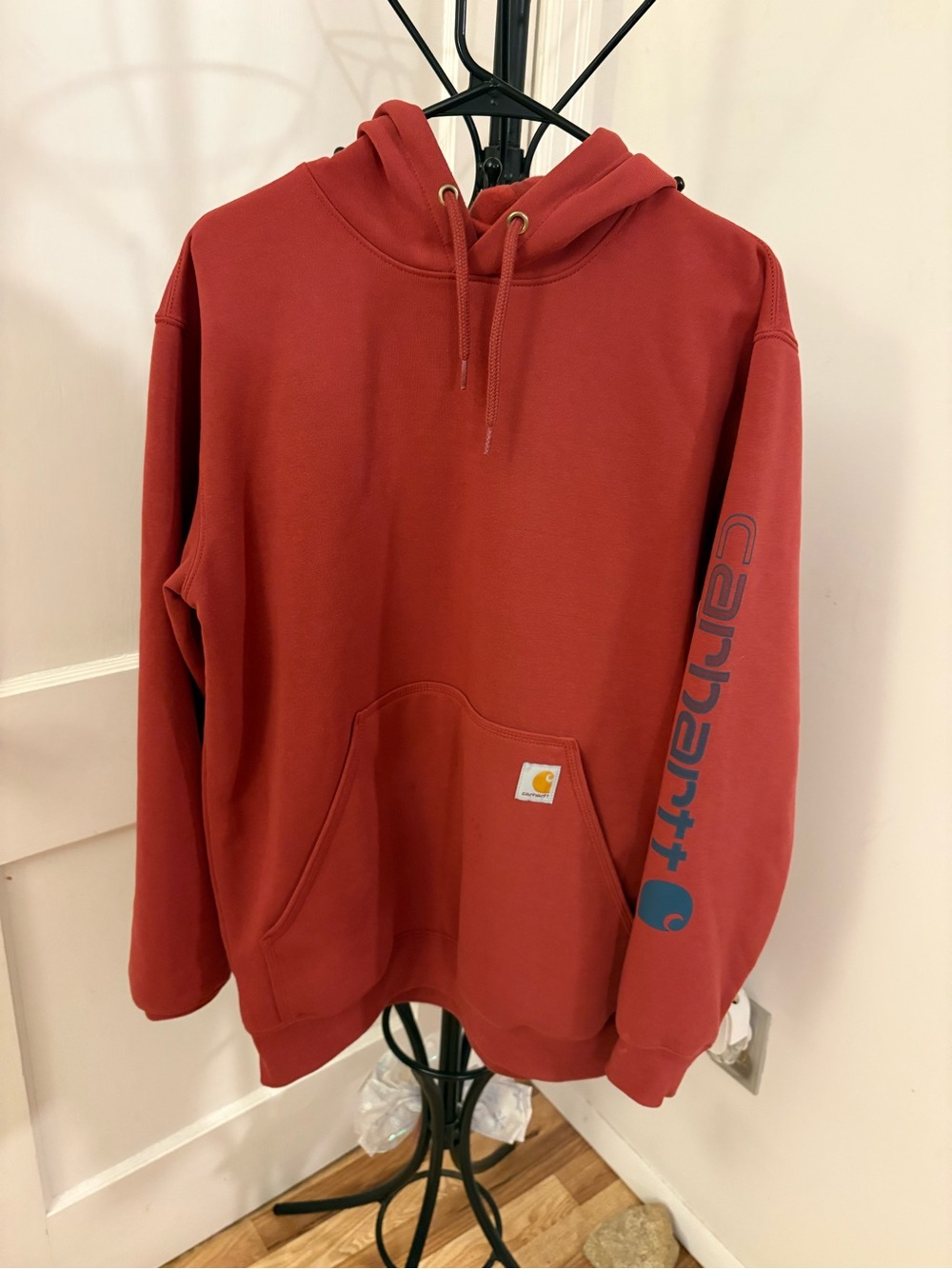 Carhartt Men’s Rust Red Hoodie Size M/L Loosefit
